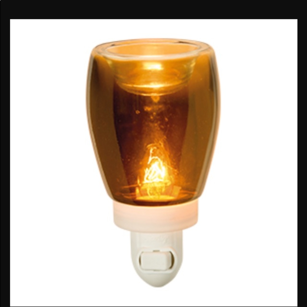 Scentsy night light warmer